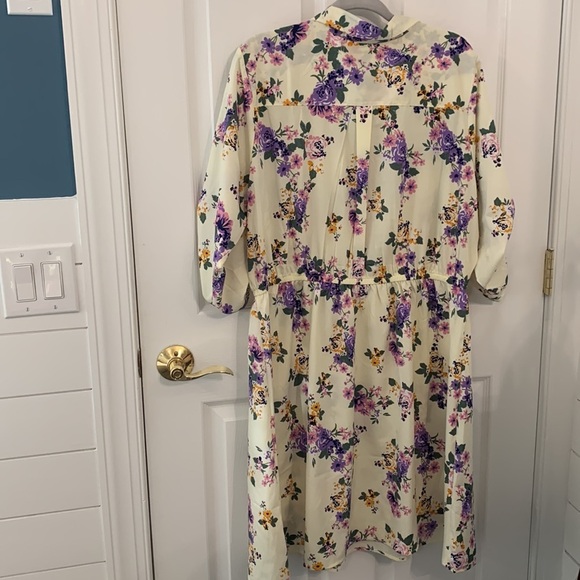 NWT MPH COLLECTION FLORAL DRESS Size 3X (fits more like 2X) - Picture 5 of 7